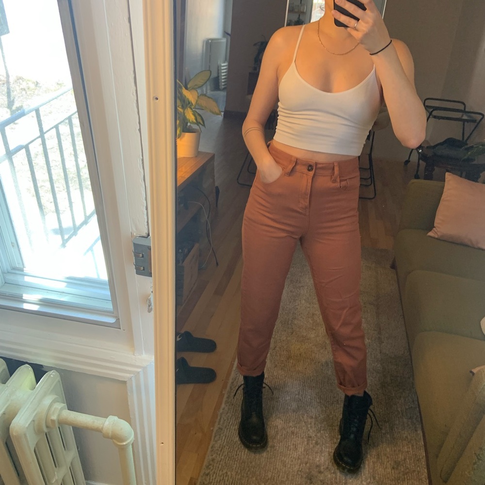 Orange pants - Picture 2 of 3